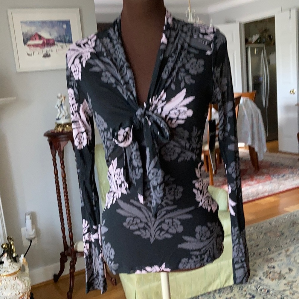 NWT Karen Kane Dream Girl Long sleeves floral sheer blouse - Picture 1 of 8